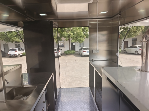 以车为家，以食为旅，解锁全场景自由生活