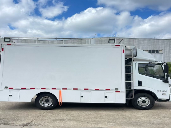 蓝牌C证可开 跃进C300农村宴席餐车 国六移动厨房办席神器